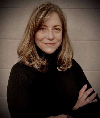 Carolyn%2bLevis.jpg